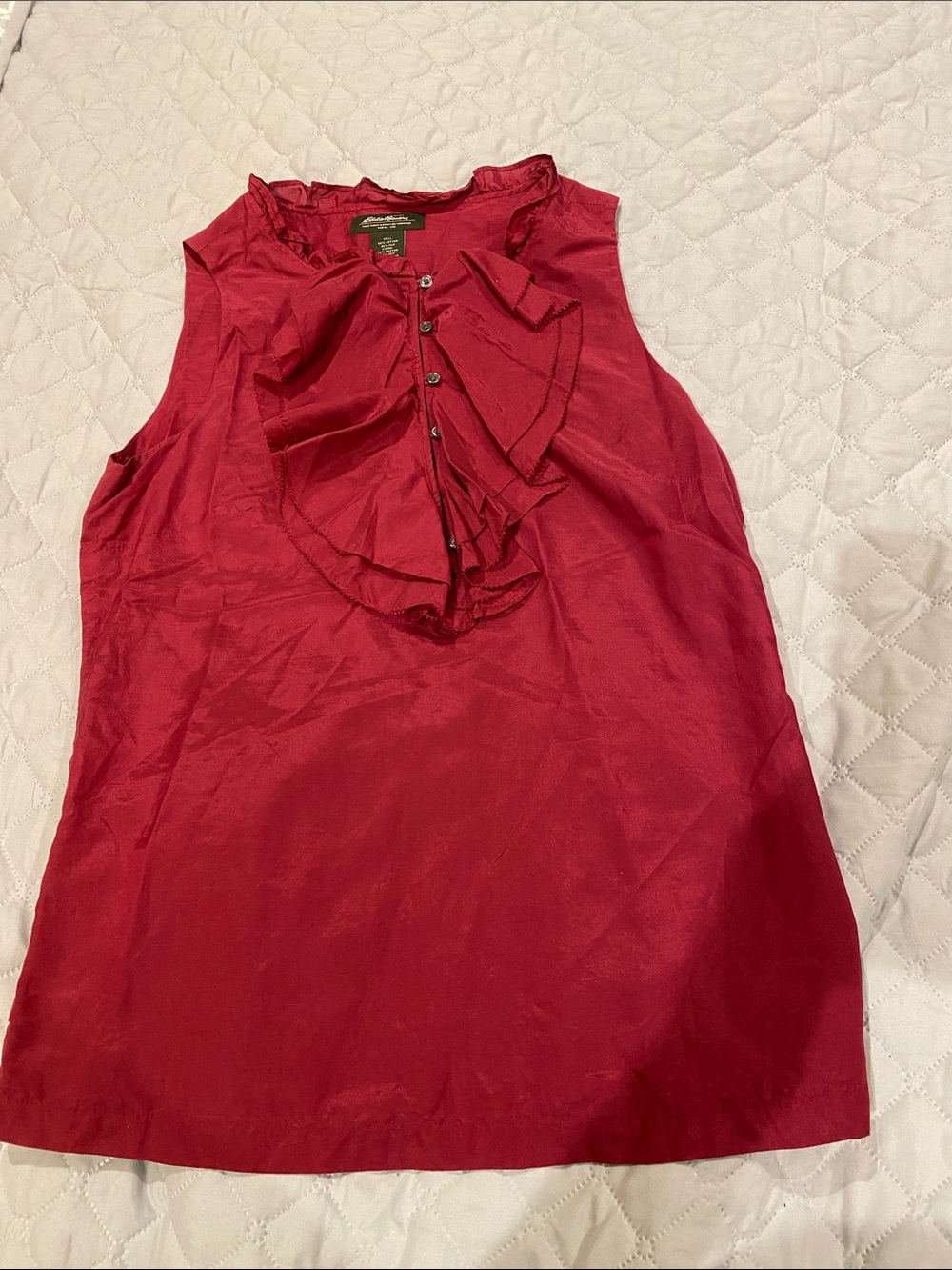 Eddie Bauer Red Ruffle Front Sleeveless top. Size Small.